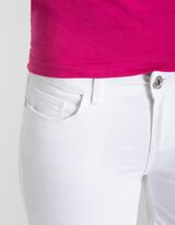 R&ouml;vidnadr&aacute;g - Sztreccstartalom - feher