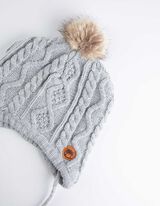 Set aus Mütze und Handschuhen - Zopfstrick