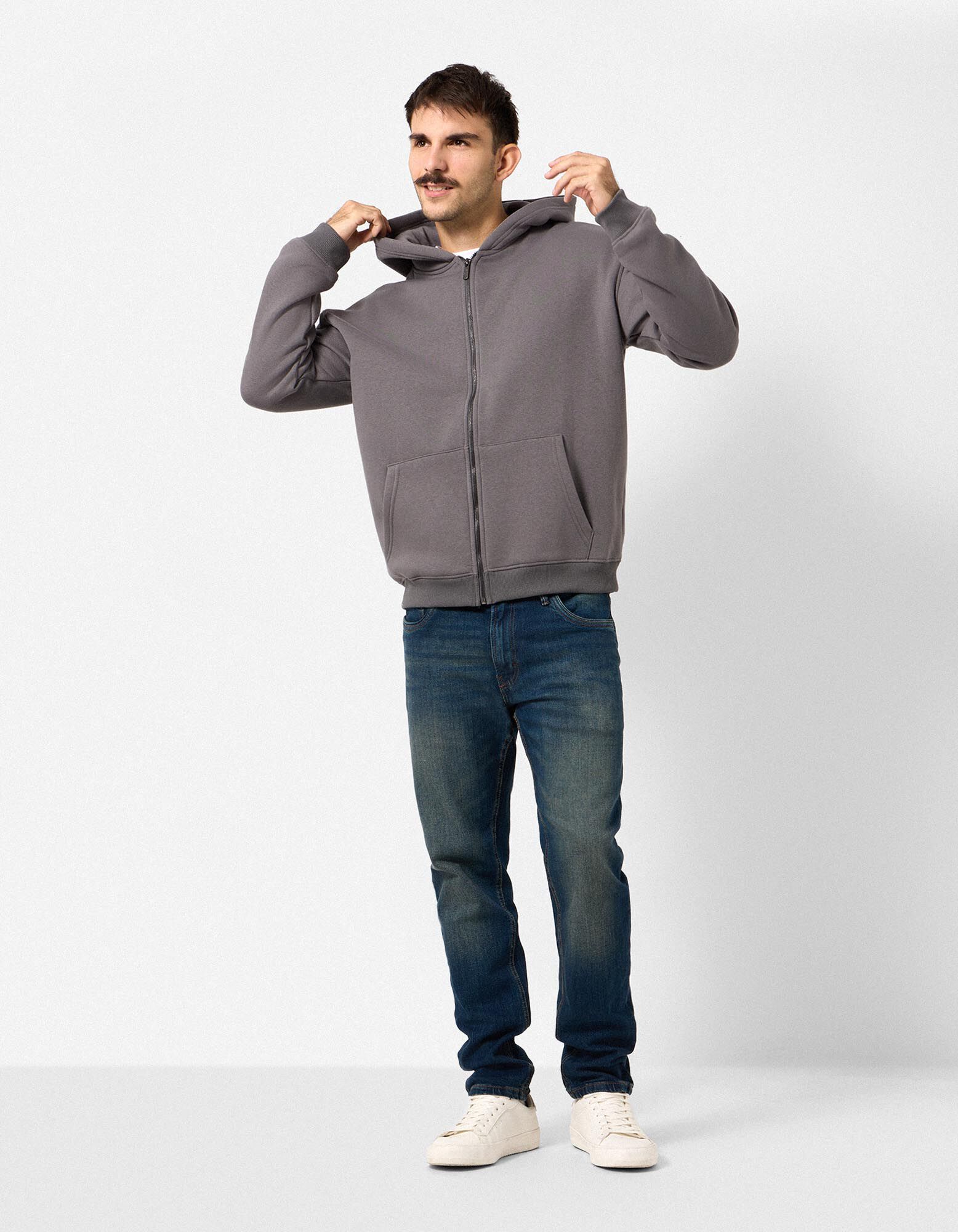Veste molletonn&eacute;e - Coupe oversize - gris fonc&eacute;