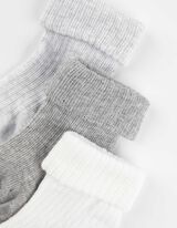 Kojinės - 3 vnt. pakuotė