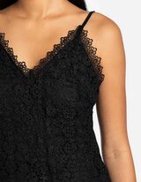 Topp - Heegeldatud pits - must