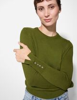 Strickpullover - Zierknöpfe - grün