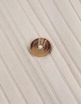 T-s&auml;rk - soonikkoes - beezh