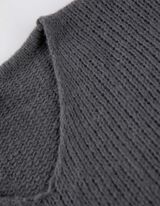 Strickpullover - V-Ausschnitt - grau