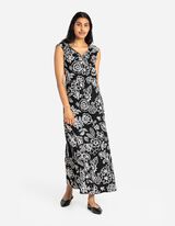 Robe maxi longueur - Encolure au dos - Noir