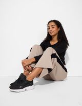 Broek - Contraststrepen - beige