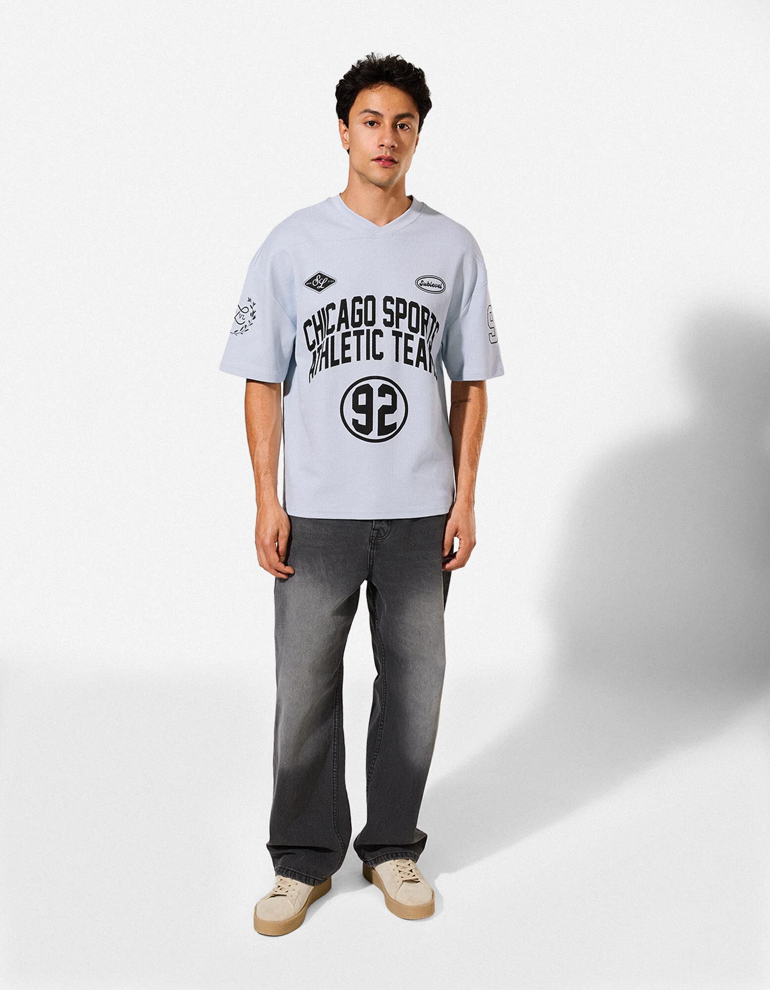 T-Shirt - V-Ausschnitt - hellblau