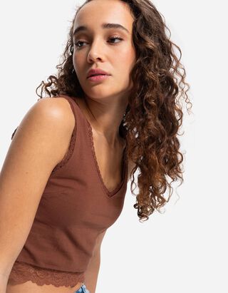 Cropped Top - Spitzenbesatz - hellbraun