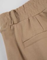 Dressip&uuml;ksid - peale&otilde;mmeldud taskud - beezh