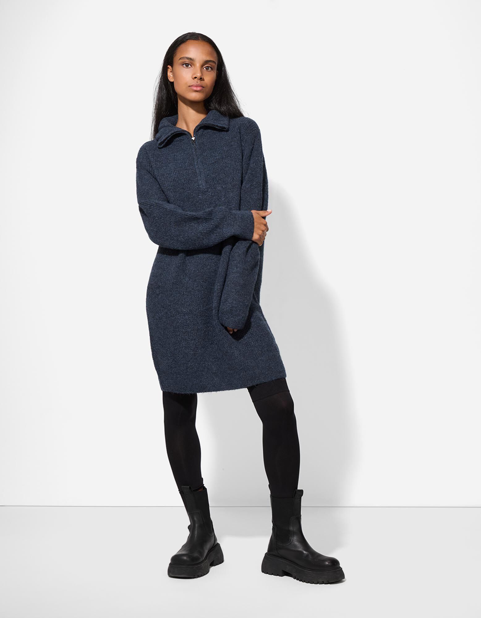 Robe - Col roul&eacute; - bleu fonc&eacute;