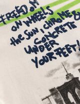 Tričko - Nadměrn&yacute; střih Oversized Fit - b&iacute;l&aacute;