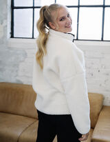 Cipz&aacute;ros meleg&iacute;tőfelső - Pl&uuml;ss - feher