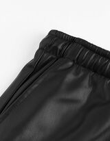 Kalhoty - Imitace kůže - cerná