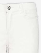 R&ouml;vidnadr&aacute;g - Sztreccstartalom - feher