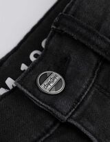 Teksariidest l&uuml;hikesed p&uuml;ksid - reguleeritav &auml;&auml;r - must