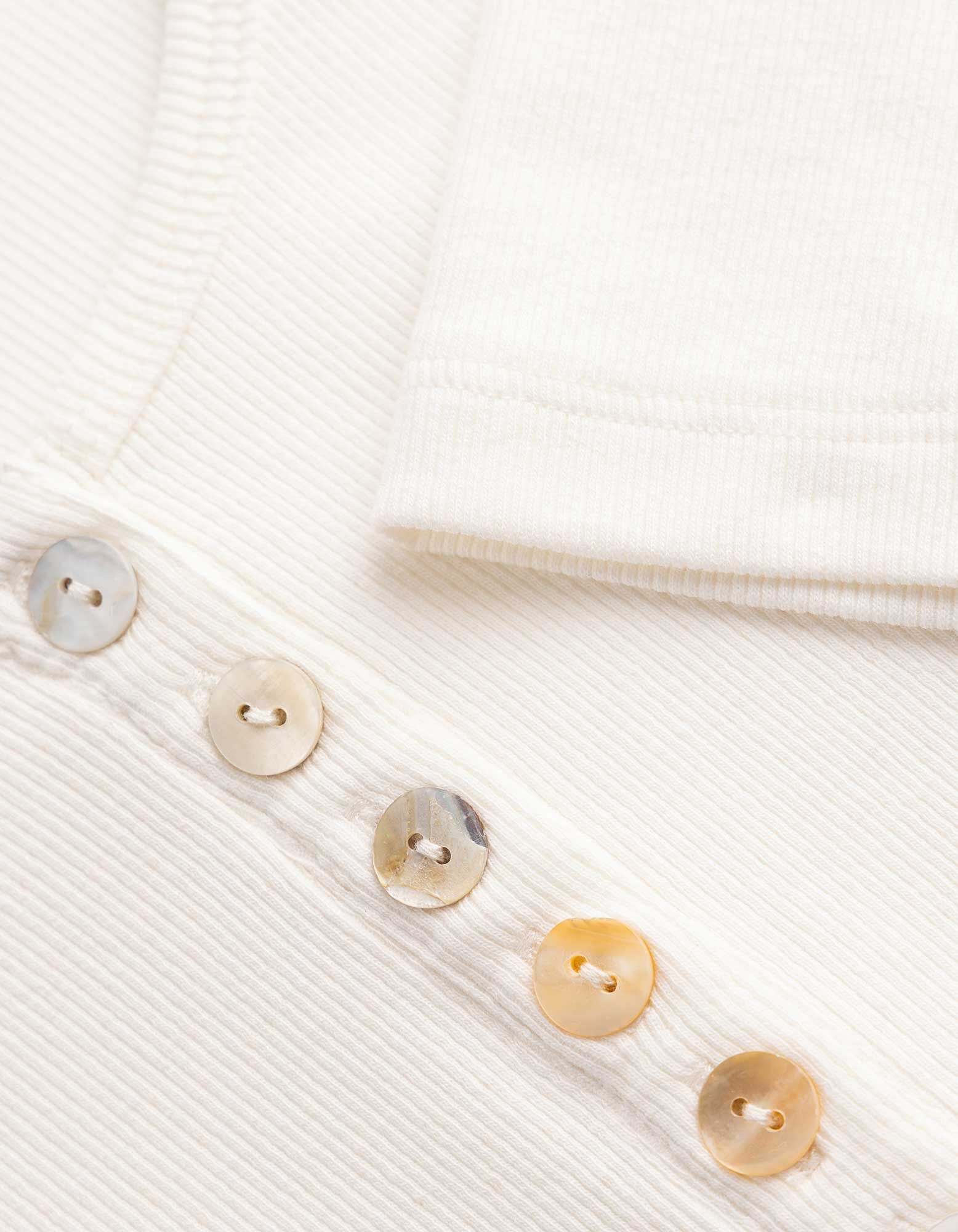 T-Shirt - Knopfleiste - Off-White