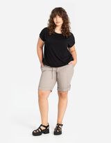 Bermuda  - Risvolti fissi sul fondo gamba - beige