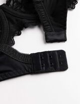 Podprsenka pod tričko - V&yacute;&scaron;ivky - cern&aacute;