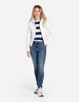 pikowana kurtka - material hydrofobowy - bialy