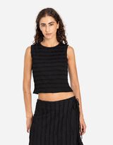 kr&oacute;tki top - okrągły dekolt - czarny