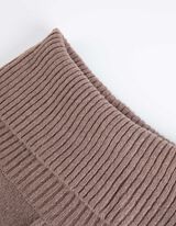 K&ouml;t&ouml;tt ruha - Finomk&ouml;t&ouml;tt - barna