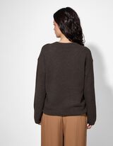 Pulover - Decolteu formă de V - Maro inchis