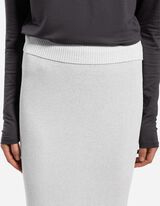 sp&oacute;dnica - materiał brokatowy - szary