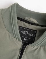 striukė - Nepraleidžia vėjo - sviesiai zalias