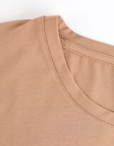 T-s&auml;rk - lisatud tikand - beezh