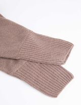 K&ouml;t&ouml;tt ruha - Finomk&ouml;t&ouml;tt - barna