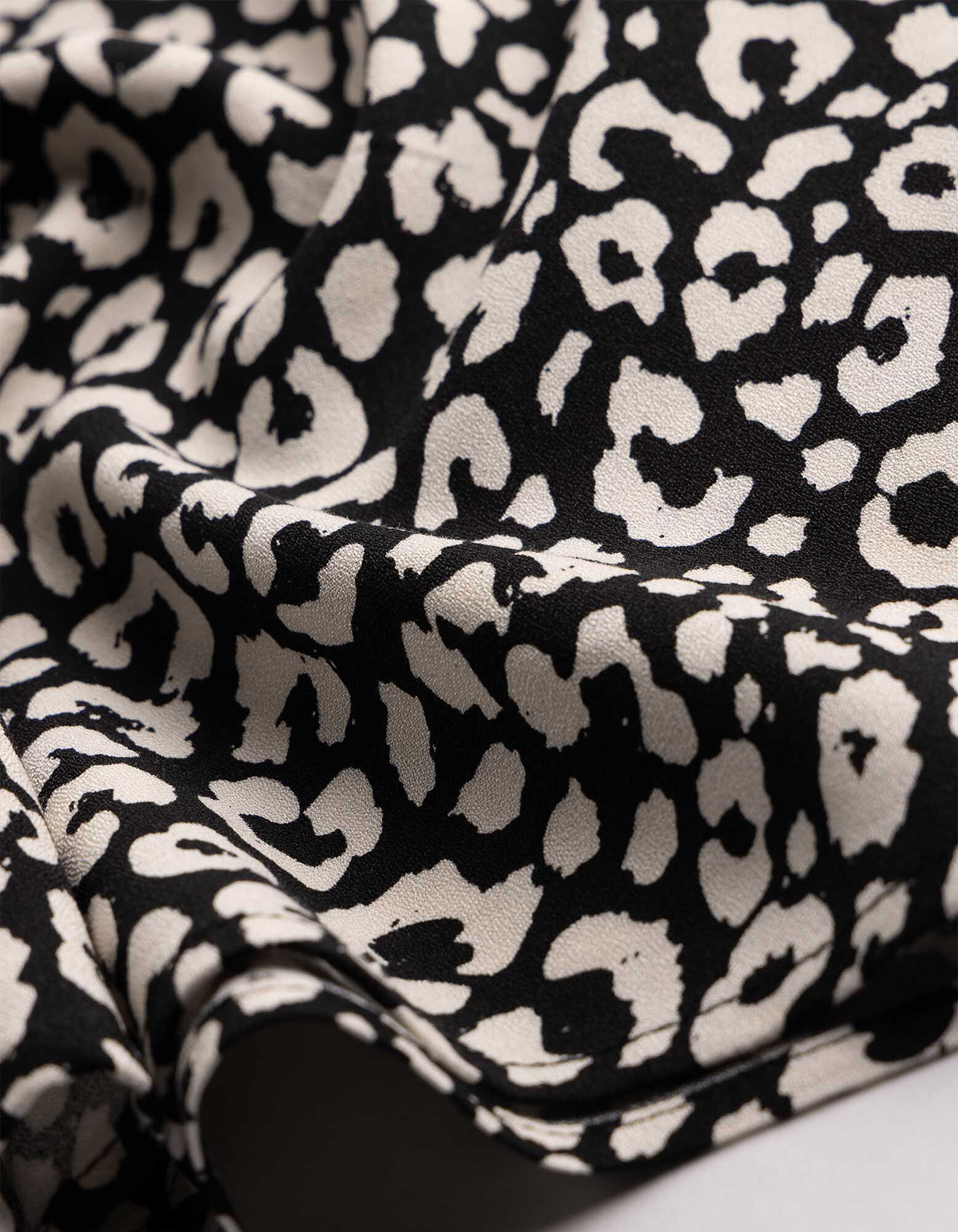 Blusentop - Allover-Print - Schwarz