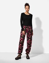 Pikkade varrukatega särk - soonikuline struktuur - must