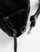 Válltáska - Műszőrme - fekete