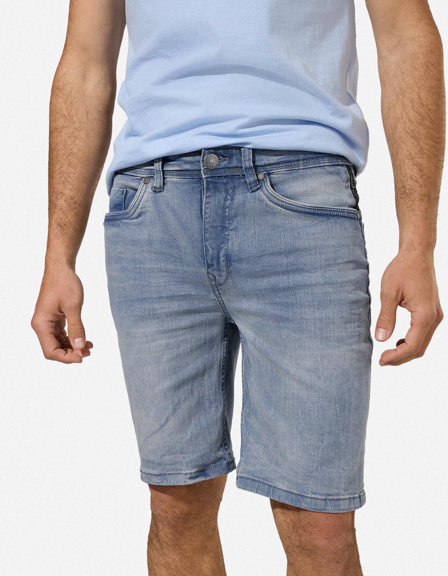 Jeansshorts - Wascheffekte - Hellblau