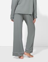 Dvodelna pižama sestavljena iz majice in hlač - Viskoza - turkizna