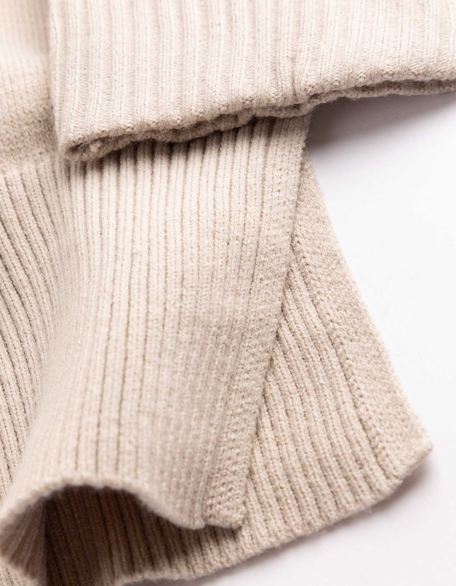 Strickpullover - Rollkragen - Beige