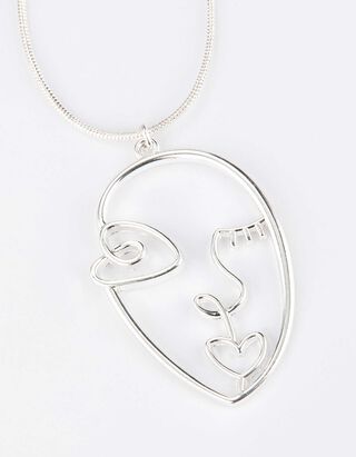Collier - D&eacute;tails m&eacute;tallis&eacute;s