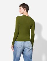 Strickpullover - Zierknöpfe - grün