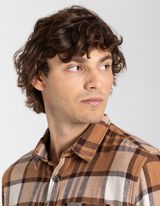 Ko&scaron;ulja - Džep na grudima - bez