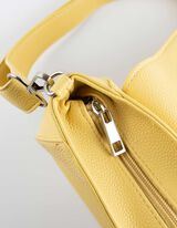 Geantă de umăr - Clapetă cu buton - Galben deschis