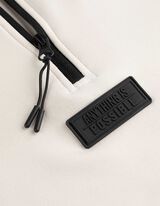 Troyer - Contenuto di modal - bianco