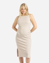 Motinystės suknelė - Pabrėžiantis figūrą - smelio spalvos