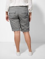 &Scaron;ortky s nakladan&yacute;mi vreckami - Pevne zafixovan&aacute; z&aacute;ložka nohav&iacute;c - svetlozelena