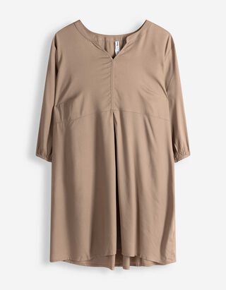 V v&yacute;střih - hneda