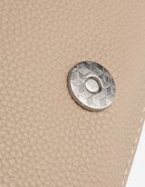 Rankinė - Spaudės - smelio spalvos