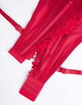 biustonosz pod T-shirt - obszycie z koronki - czerwony