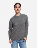 Sweter z dzianiny - ozdobne koraliki - szary