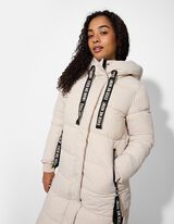 Prešívaný kabát - Regulovateľný spodný okraj - svetloseda