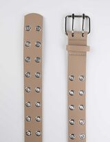 V&ouml;&ouml; - pannal - beezh