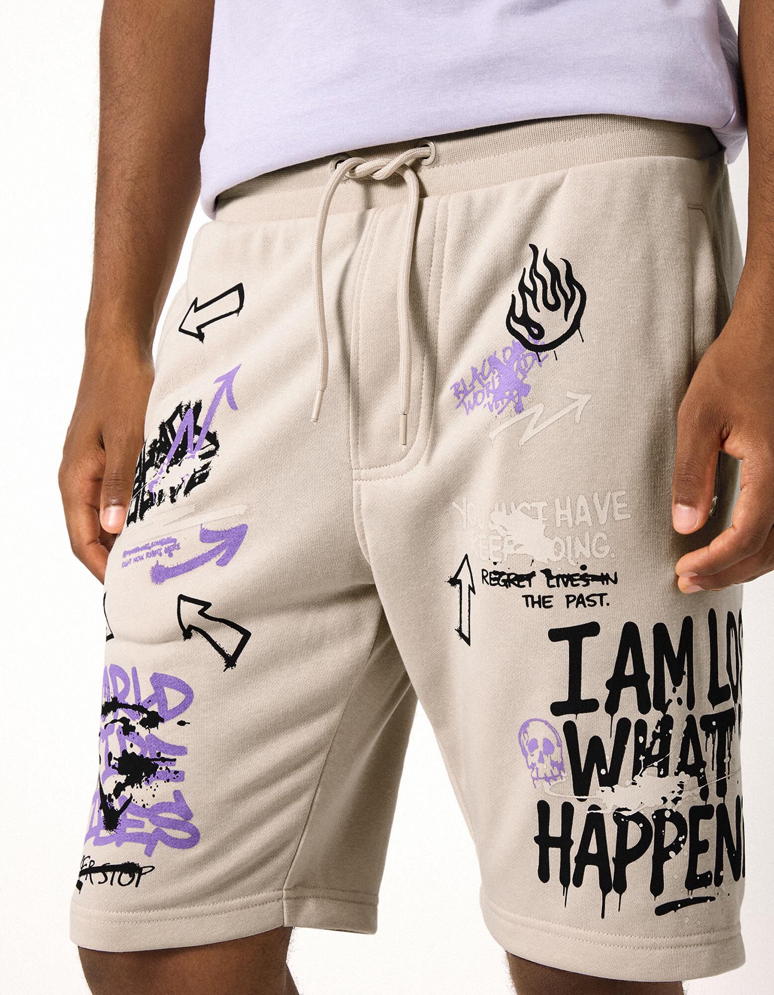Shorts - Allover-Print - Beige